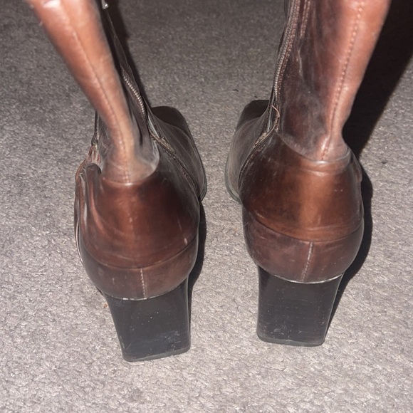 Clarks brown leather heeled boots - Picture 6 of 8